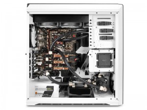 A PC with Custom Loop Liquid Cooling Setup